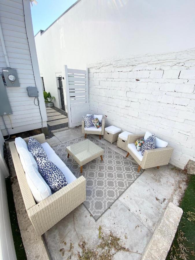 The Pink Room At Emily'S On The Island Galveston Exterior photo